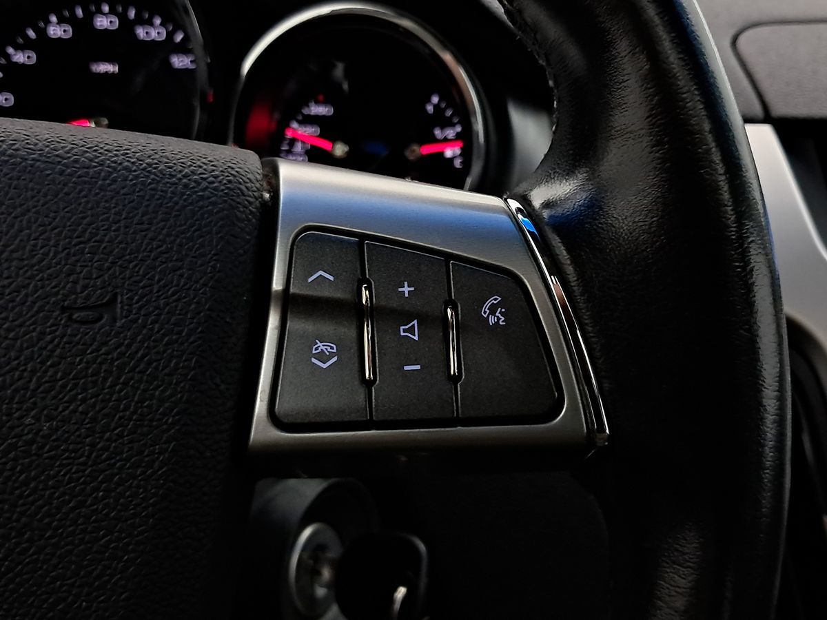 Vehicle image 16 of 31