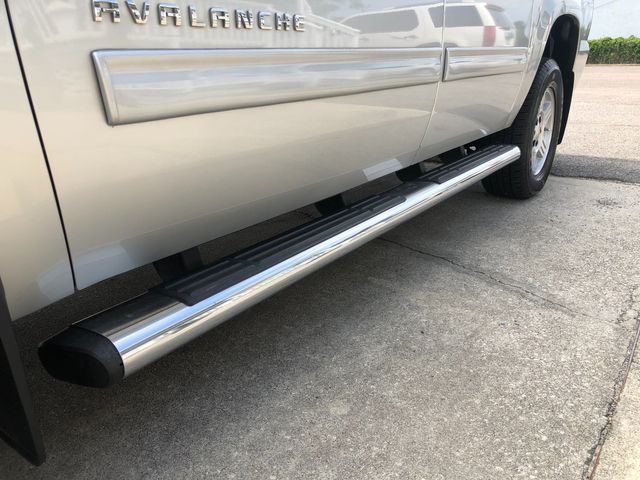 2012 Chevrolet Avalanche LT Image 29 of 30