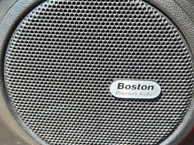 2012 Chevrolet Camaro 1LT Image 16 of 22