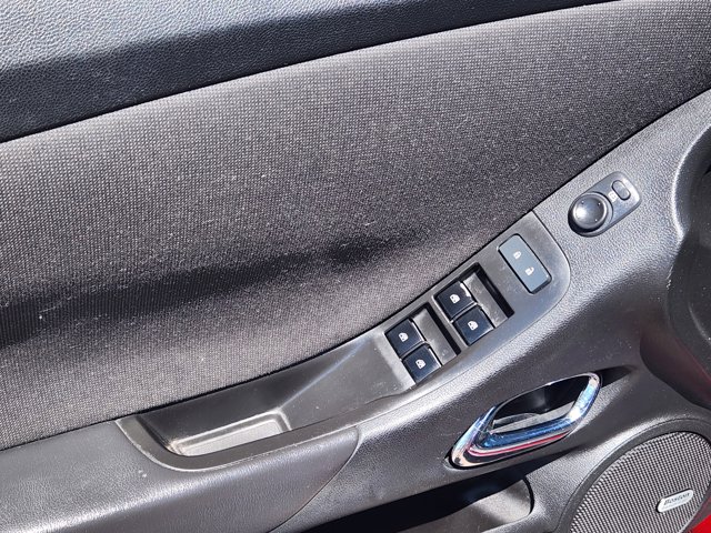 2012 Chevrolet Camaro 1LT Image 18 of 22