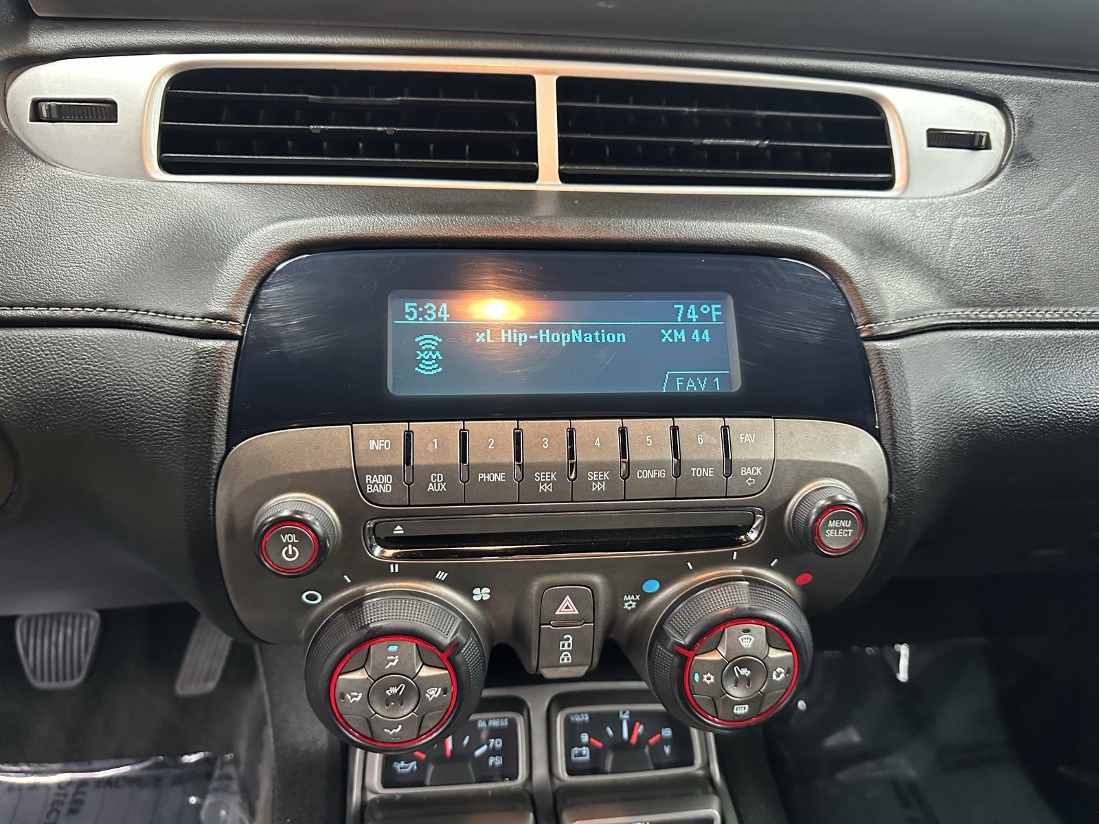 Vehicle image 15 of 26