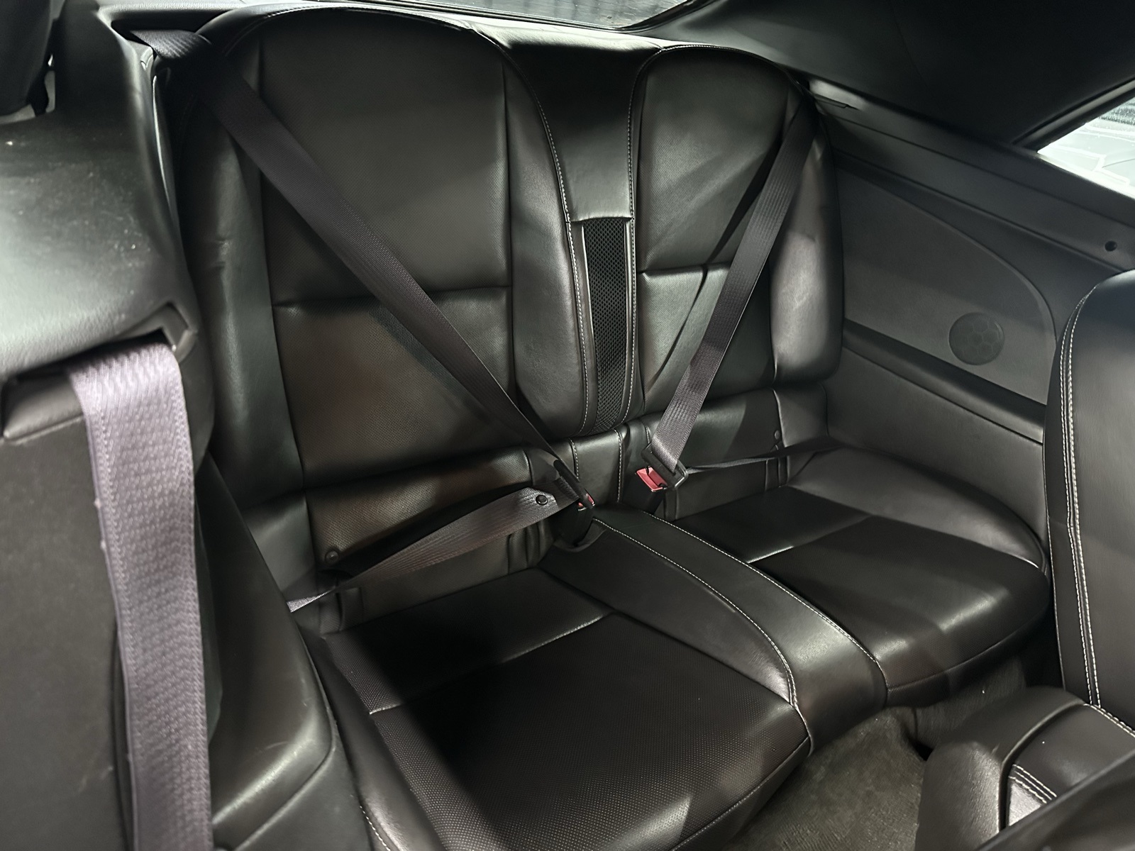 Vehicle image 23 of 26