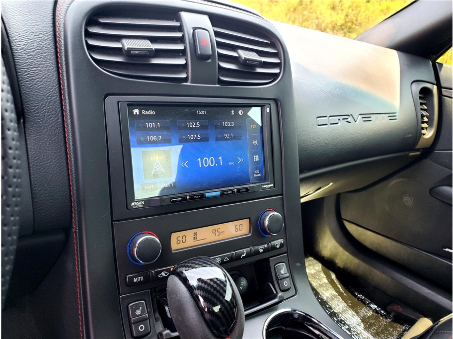 Vehicle image 17 of 60