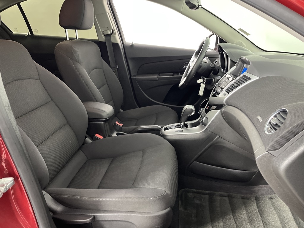 2012 Chevrolet Cruze LT 1LT Image 11 of 30