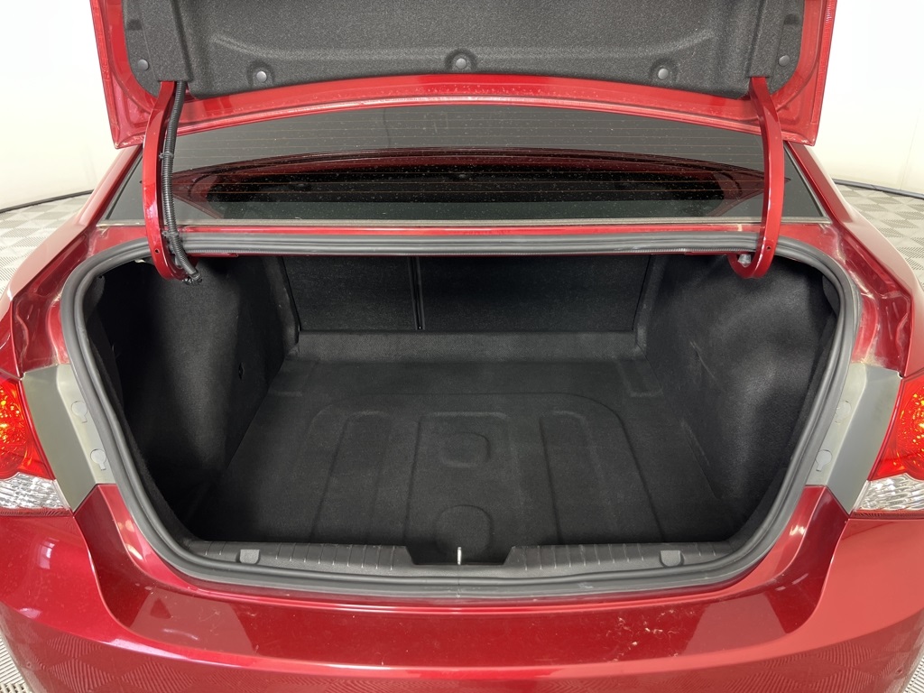 2012 Chevrolet Cruze LT 1LT Image 8 of 30