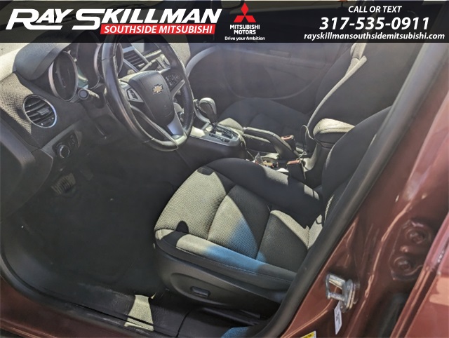 2012 Chevrolet Cruze LT 1LT Image 16 of 24