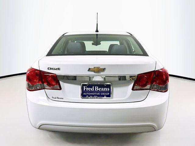 2012 Chevrolet Cruze LS Image 5 of 28