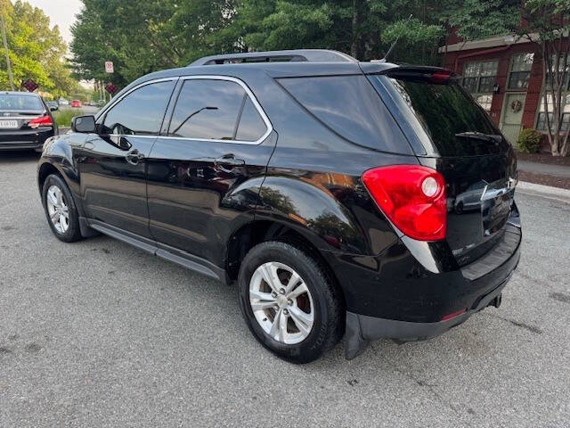 Vehicle image 6 of 17