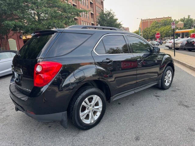 Vehicle image 4 of 17