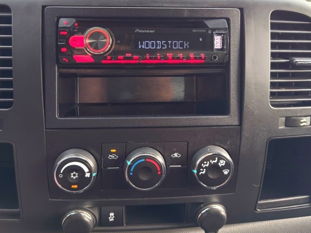 Vehicle image 26 of 37