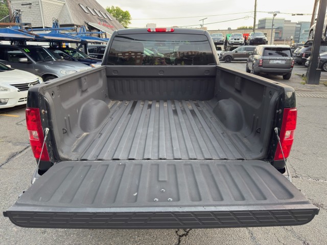Vehicle image 10 of 37