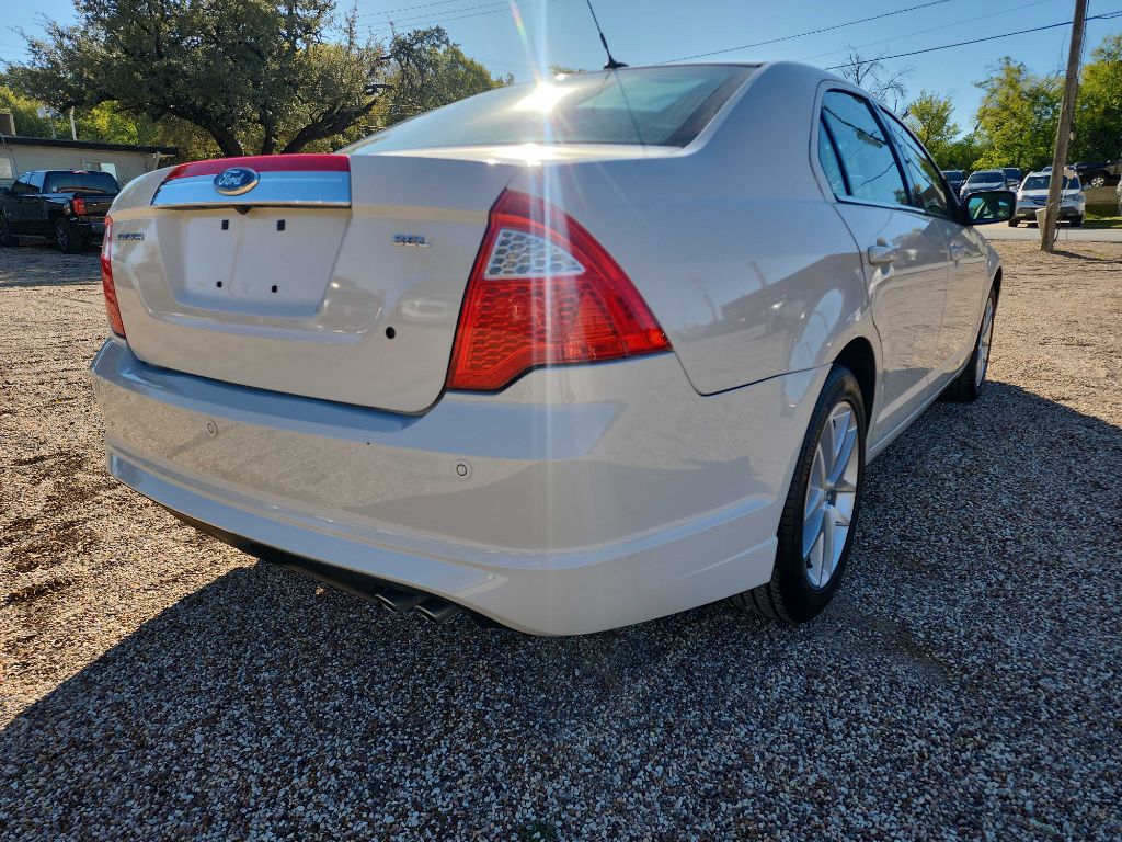 2012 Ford Fusion SEL Image 3 of 40