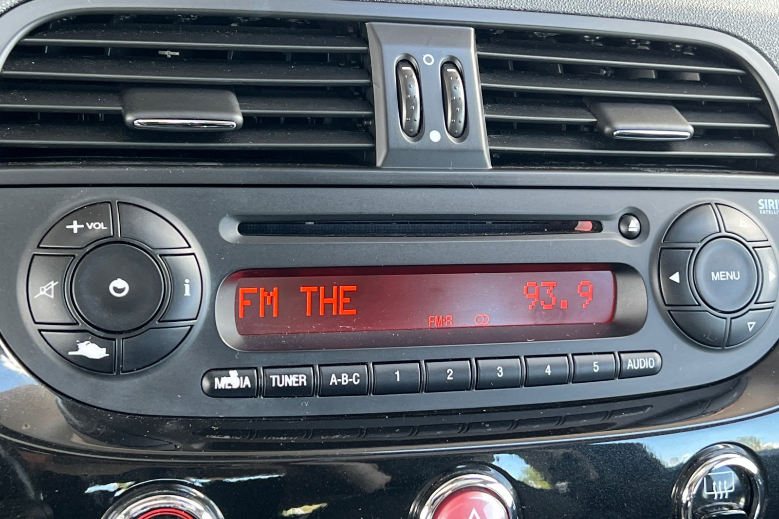 Vehicle image 19 of 26