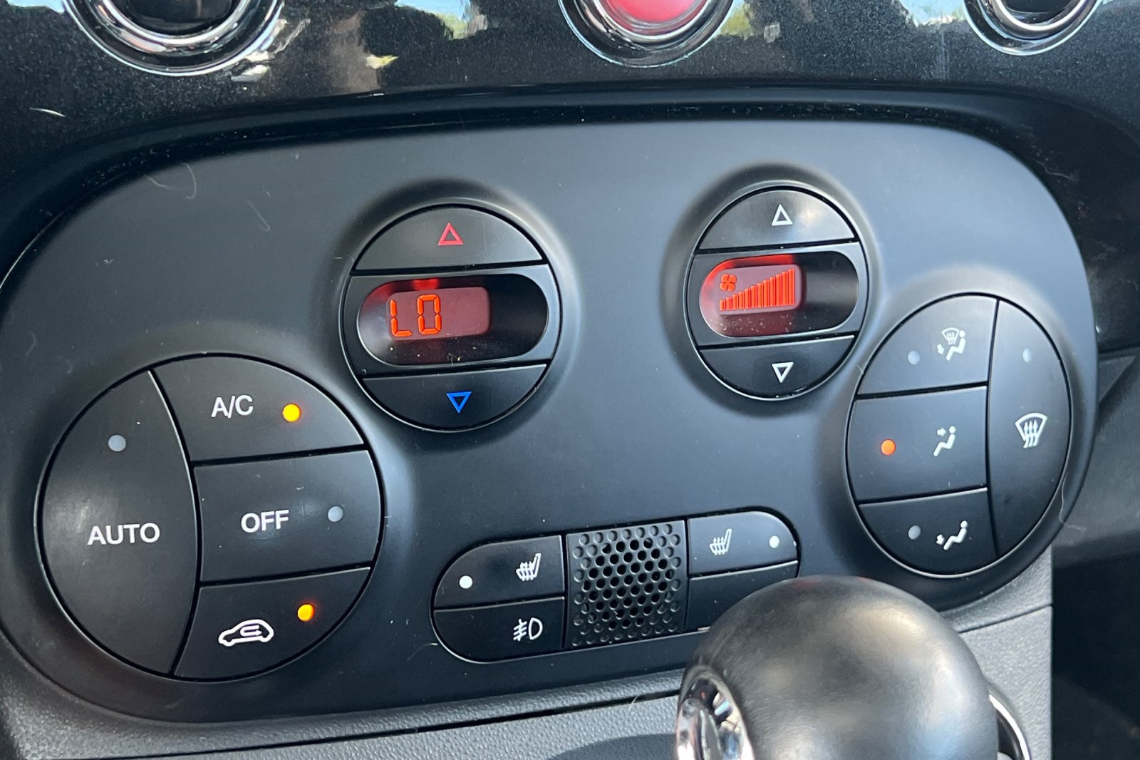 Vehicle image 25 of 26