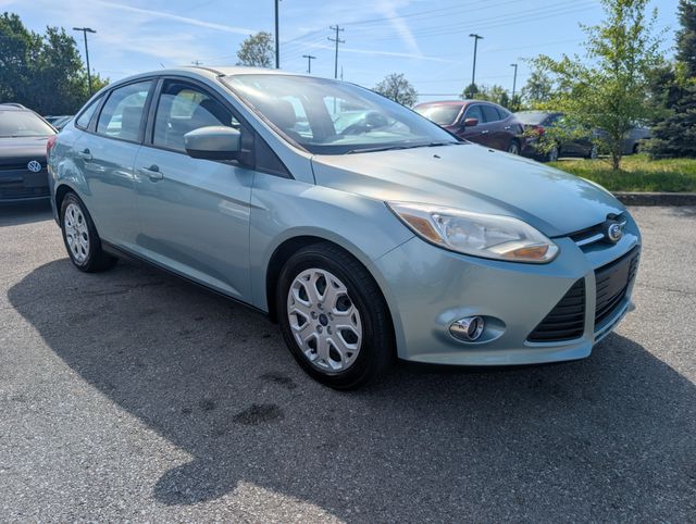 2012 Ford Focus SE Image 3 of 27