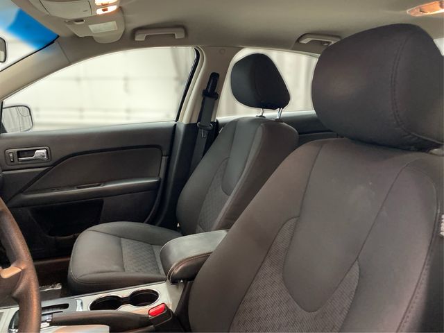2012 Ford Fusion SE Image 16 of 26