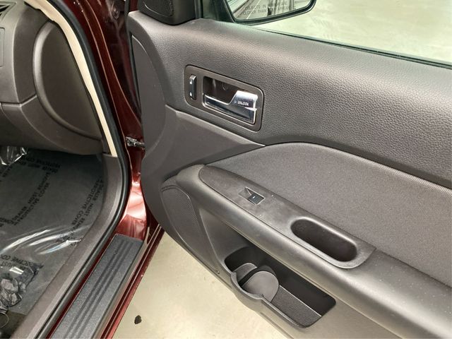 2012 Ford Fusion SE Image 19 of 26