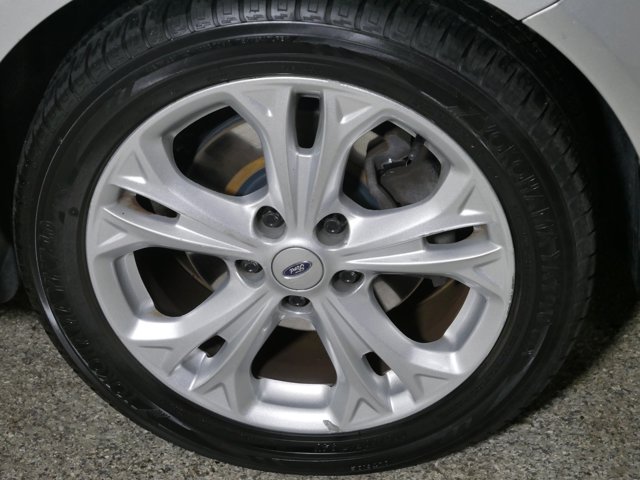 2012 Ford Fusion SE Image 9 of 33