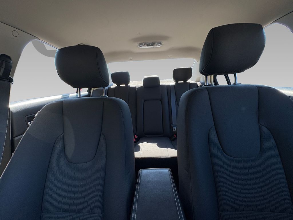 2012 Ford Fusion SE Image 11 of 25