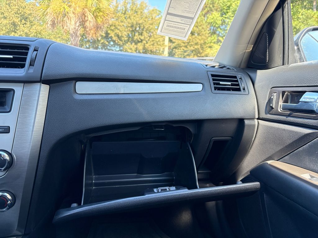 2012 Ford Fusion SE Image 15 of 25