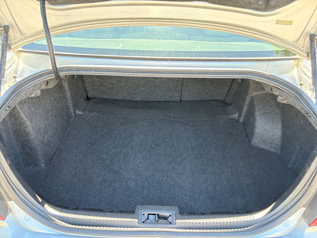 2012 Ford Fusion SE Image 9 of 25