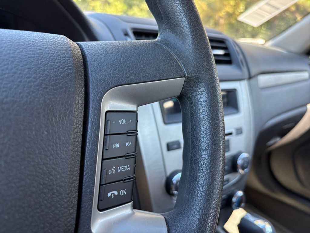 2012 Ford Fusion SE Image 21 of 25