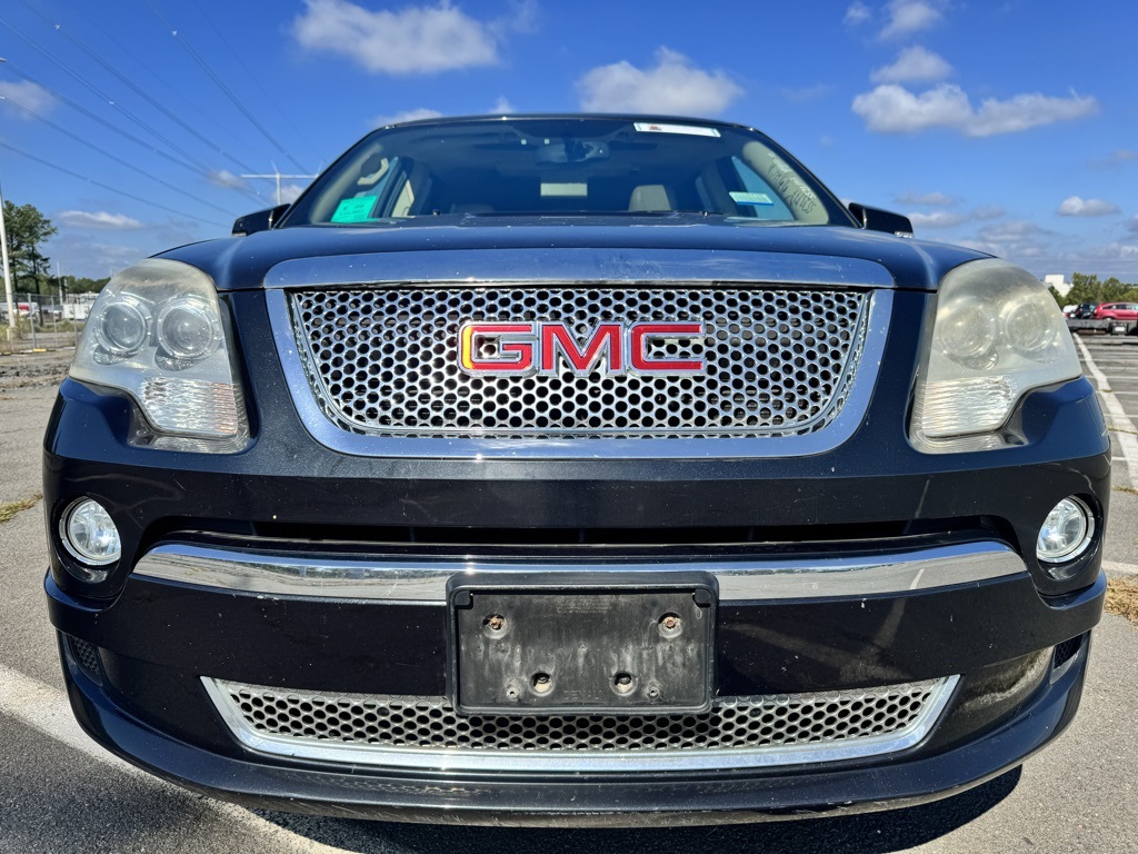 2012 GMC Acadia Denali Image 2 of 29