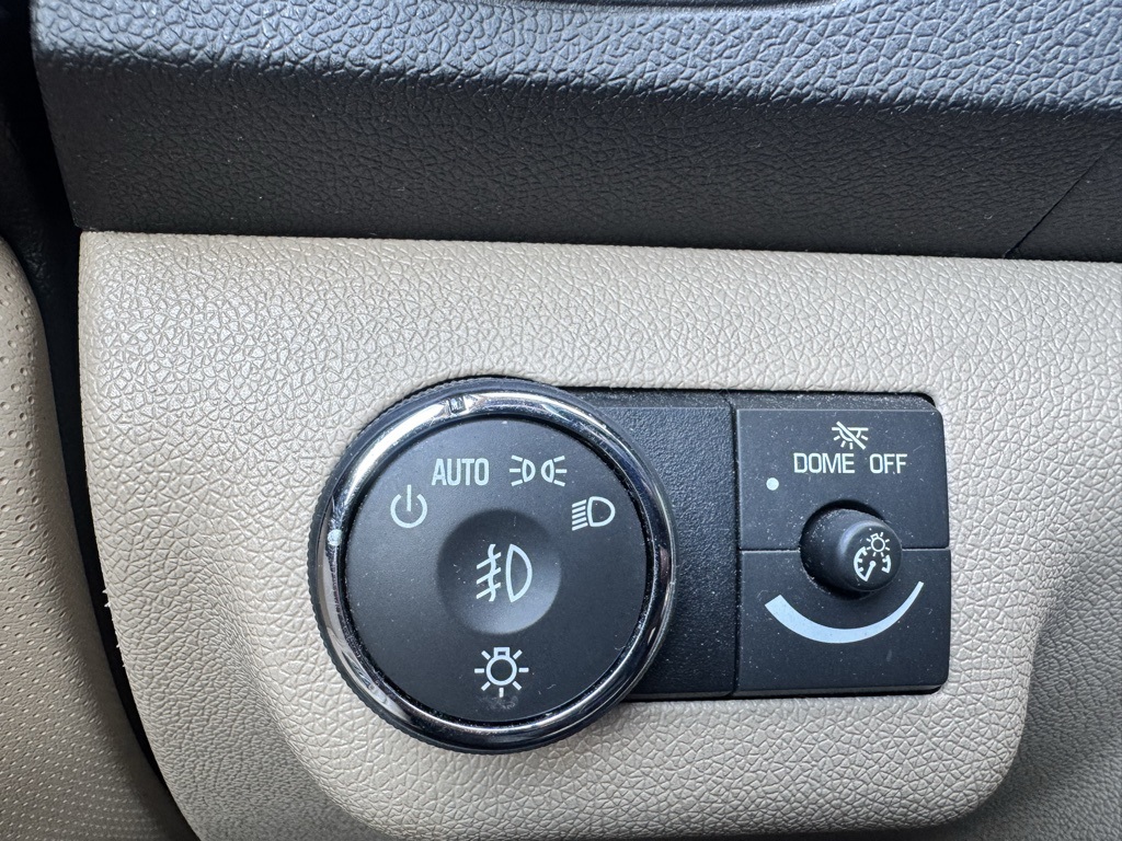 2012 GMC Acadia Denali Image 29 of 29