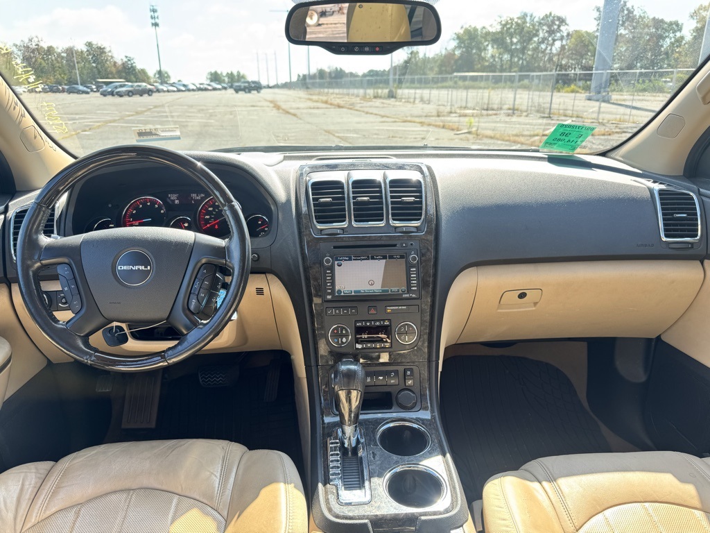 2012 GMC Acadia Denali Image 17 of 29