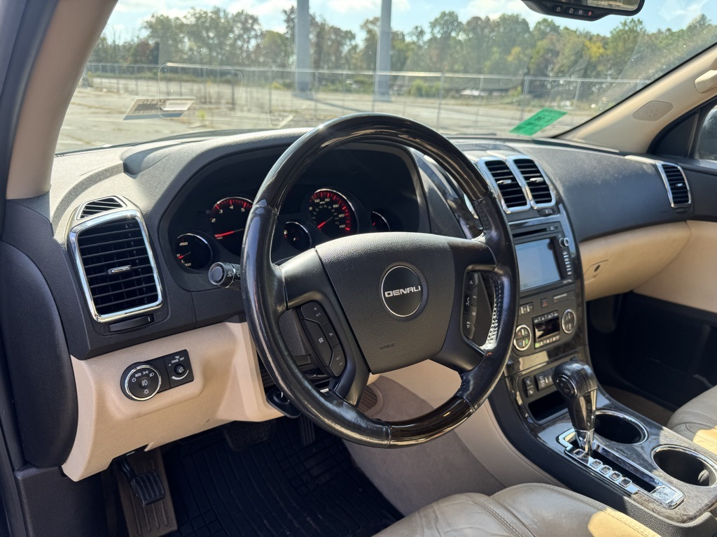 2012 GMC Acadia Denali Image 18 of 29