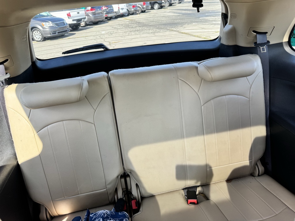 2012 GMC Acadia Denali Image 15 of 29