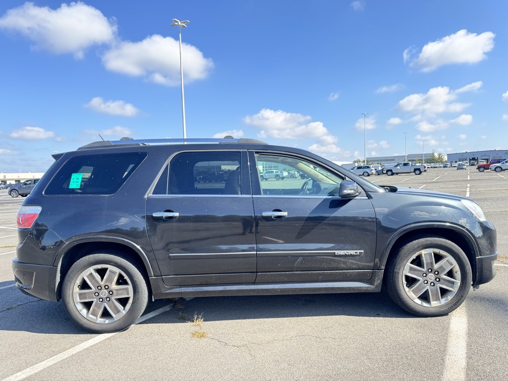 2012 GMC Acadia Denali Image 3 of 29