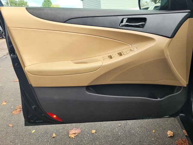 2012 Hyundai Sonata GLS Image 17 of 29