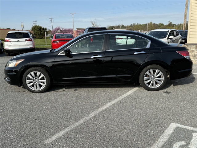 Vehicle image 8 of 23