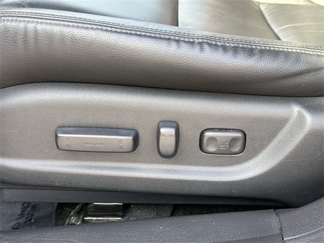 Vehicle image 23 of 23