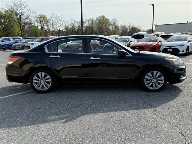 Vehicle image 4 of 23