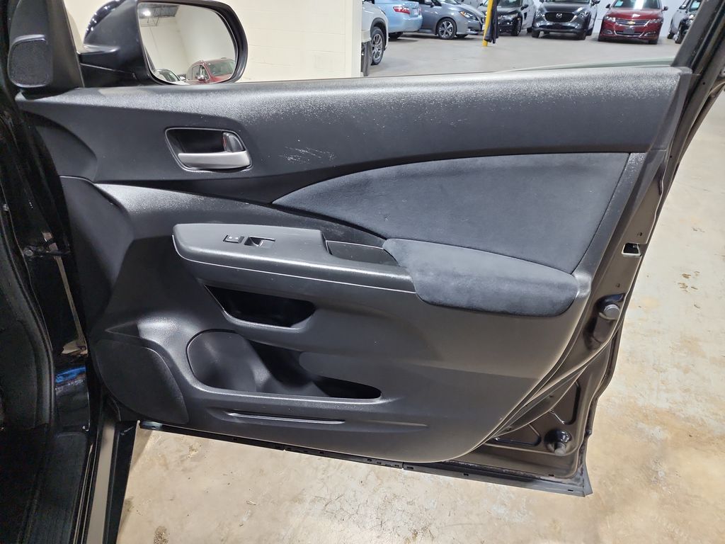 Vehicle image 19 of 52