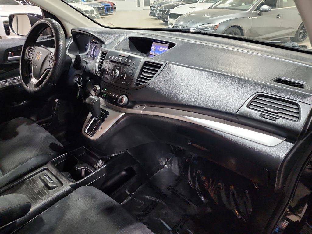Vehicle image 17 of 52
