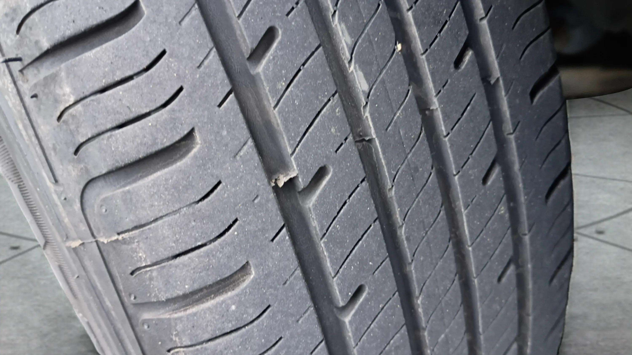 2012 Hyundai Accent GLS Image 42 of 49