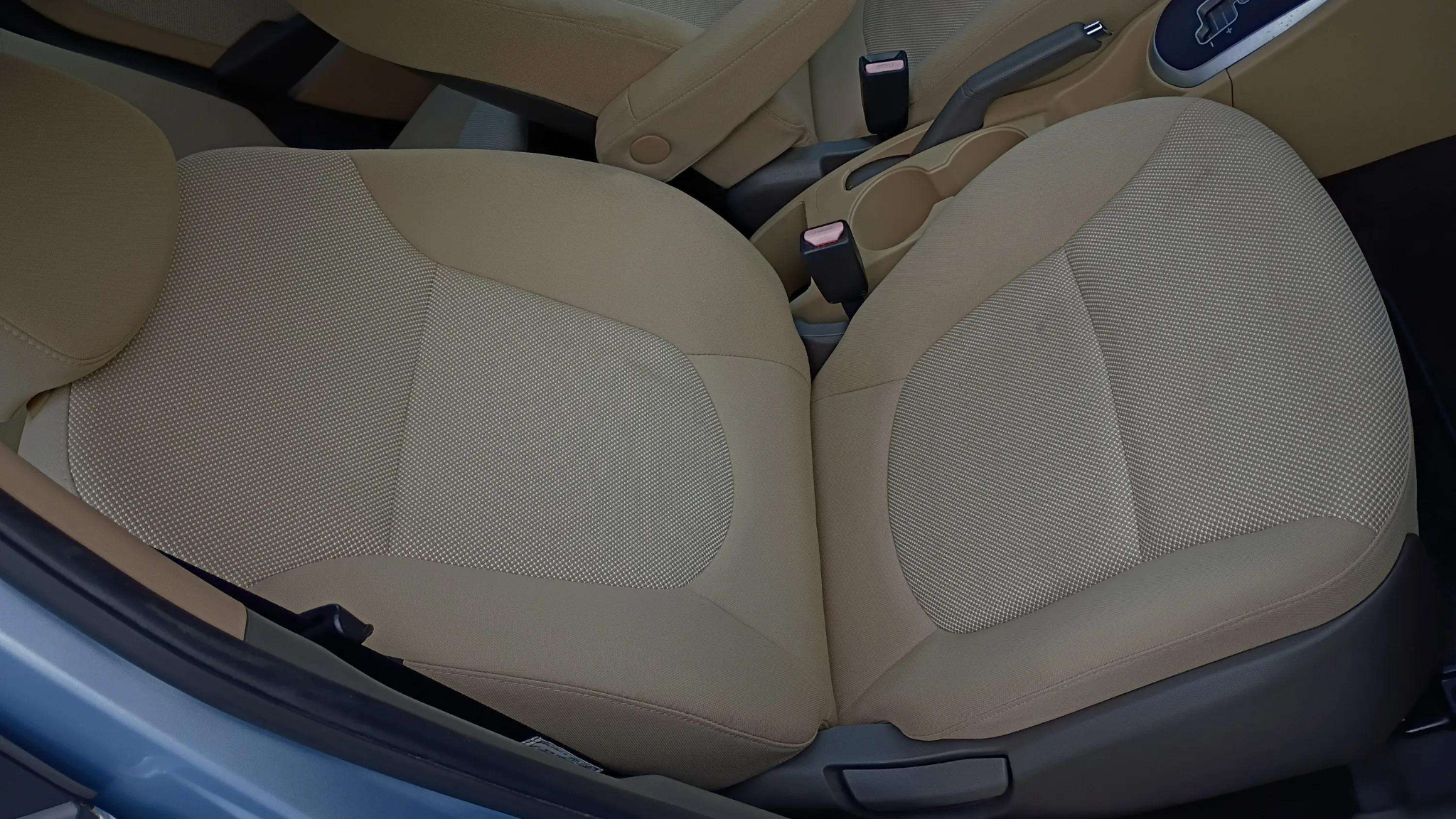 2012 Hyundai Accent GLS Image 18 of 49