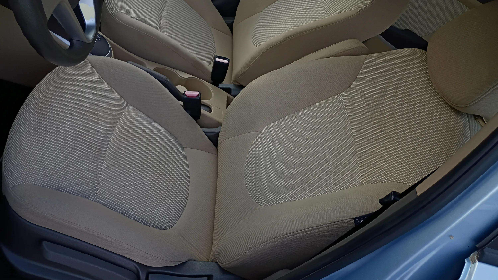 2012 Hyundai Accent GLS Image 17 of 49