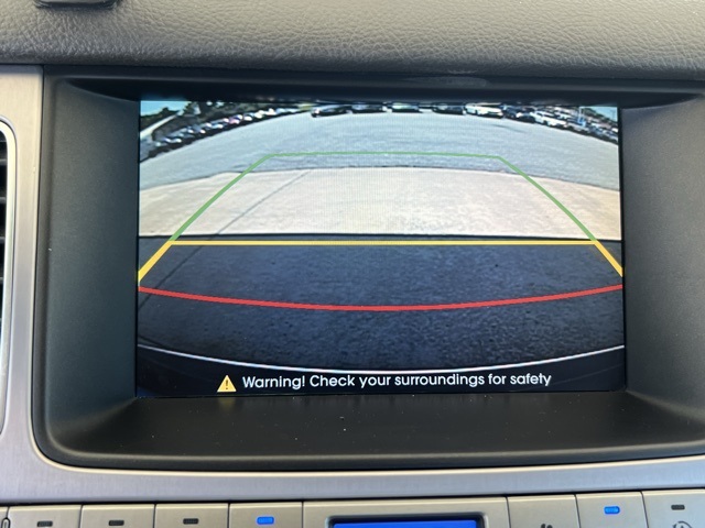 Vehicle image 13 of 31