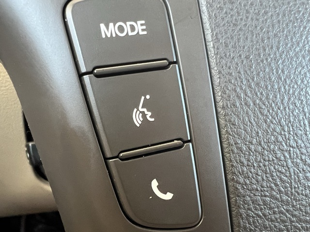 Vehicle image 27 of 31