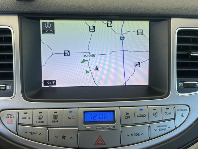 Vehicle image 12 of 31