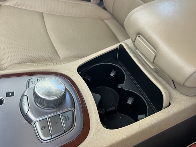 Vehicle image 15 of 31