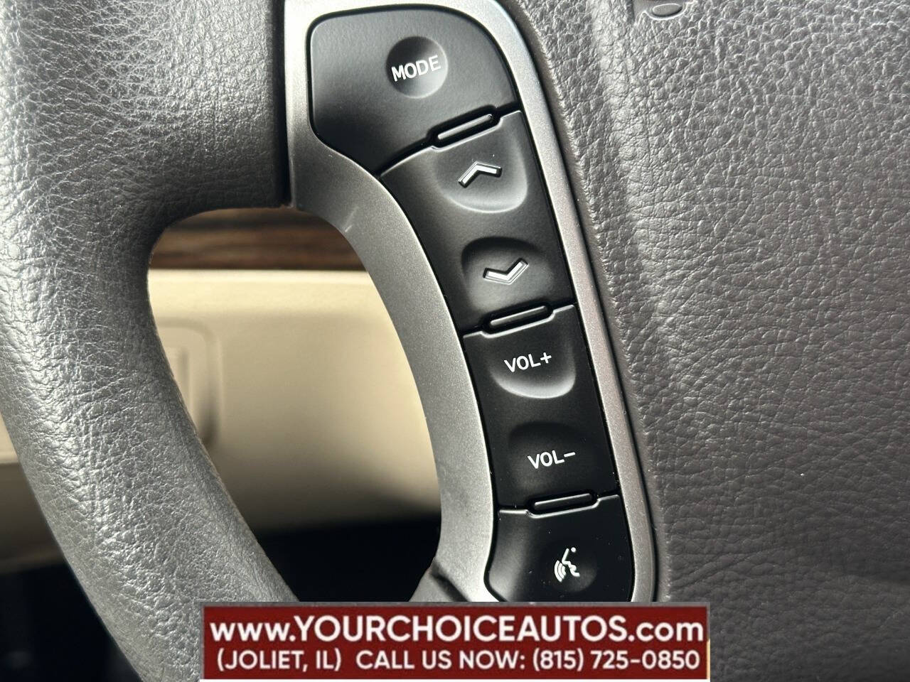 Vehicle image 31 of 43