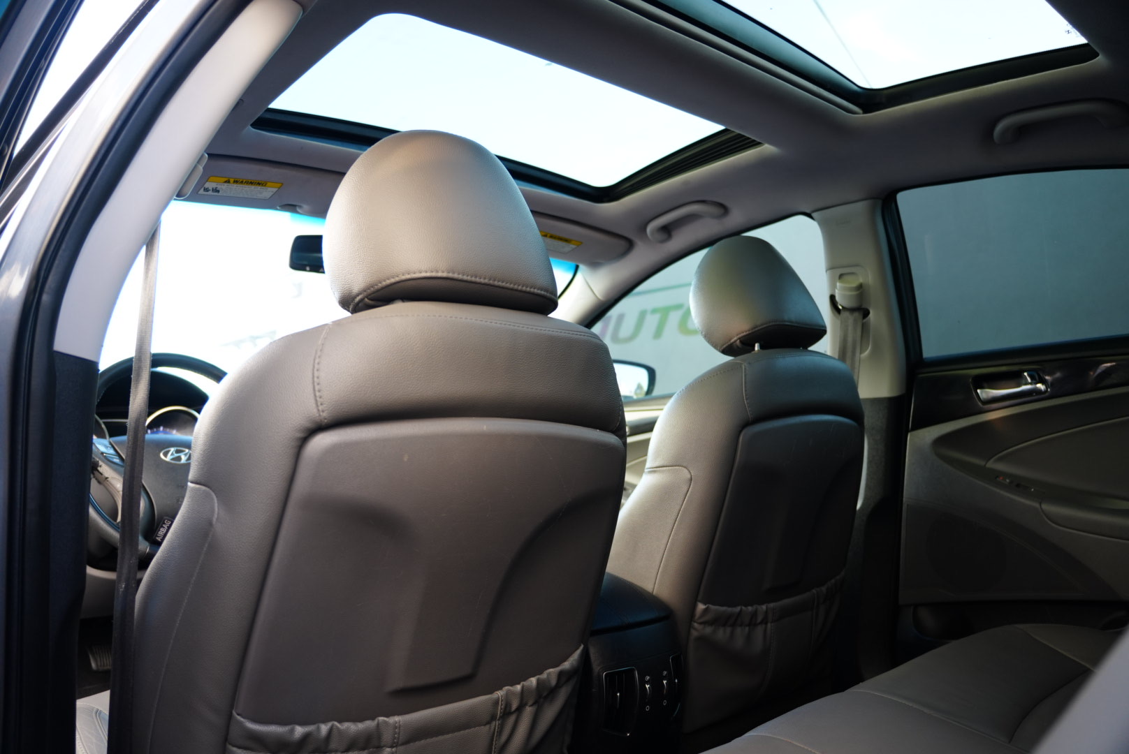 2012 Hyundai Sonata 2.4L Limited PZEV Image 9 of 16
