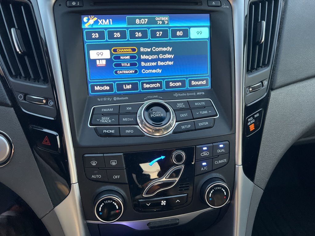 2012 Hyundai Sonata 2.4L Limited Image 16 of 27