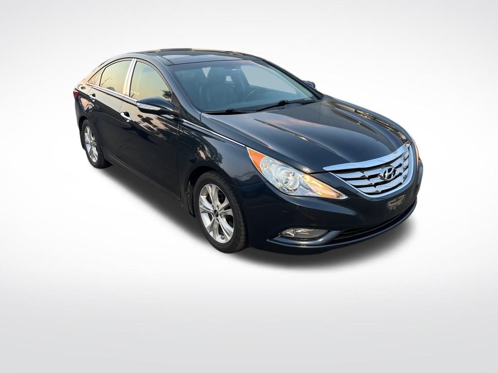 2012 Hyundai Sonata 2.4L Limited Image 2 of 27