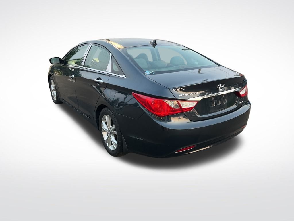 2012 Hyundai Sonata 2.4L Limited Image 5 of 27